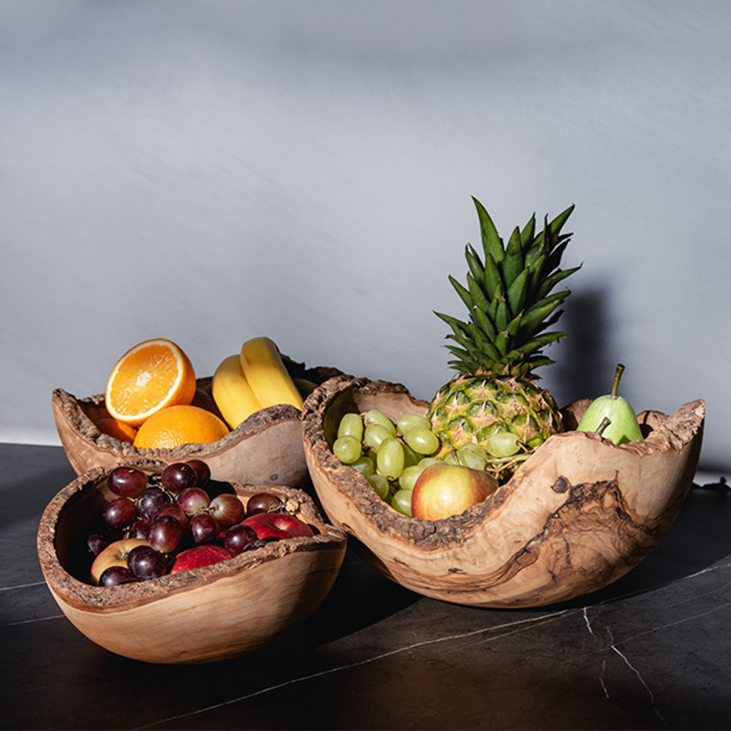 Craster Tilt Mini Rustic Olive Wood Bowl (120 x 120 x 50).