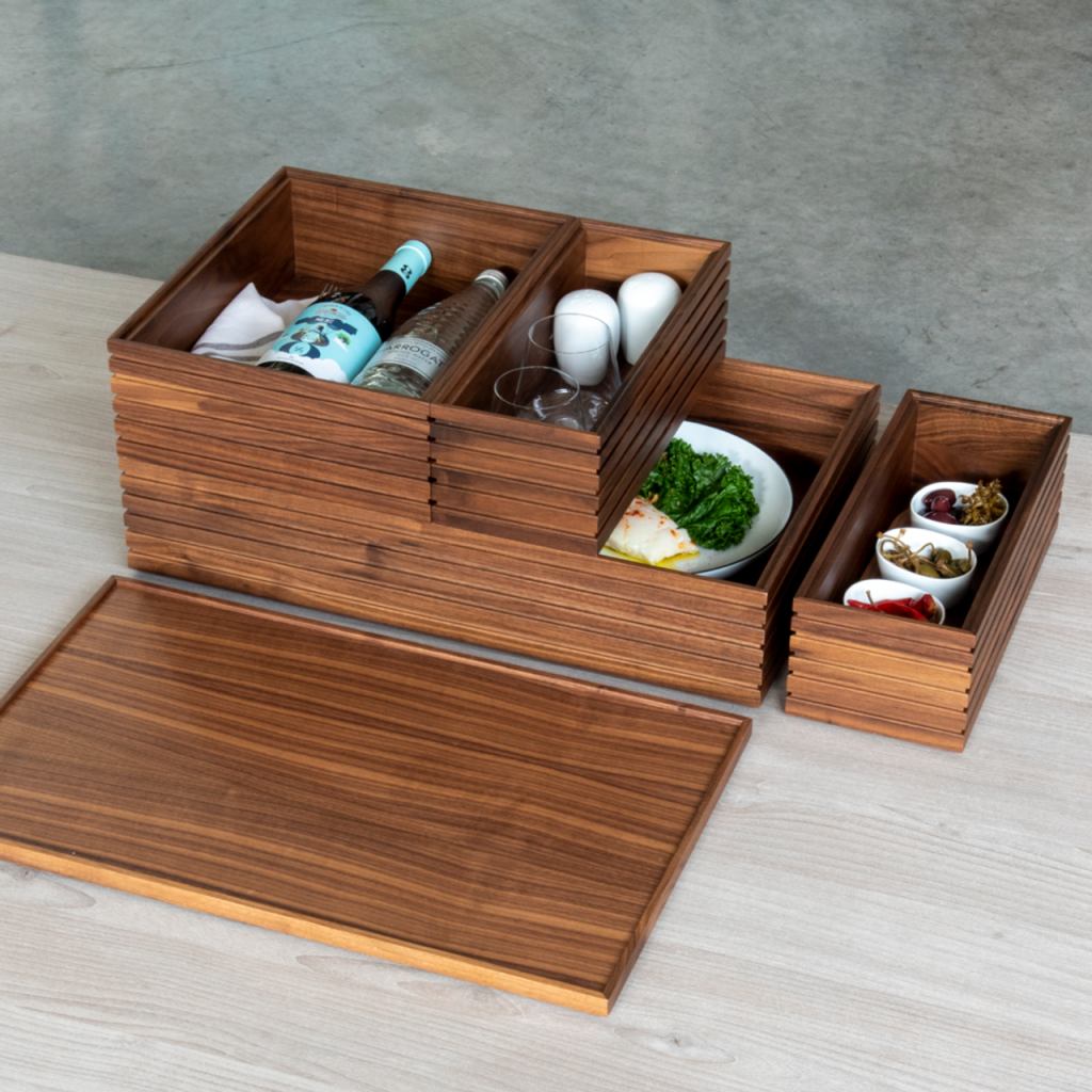 Craster Flow Walnut Bento 
Kit 1.1 Meal Walnut, Lacquer 530 × 325 × 230 mm