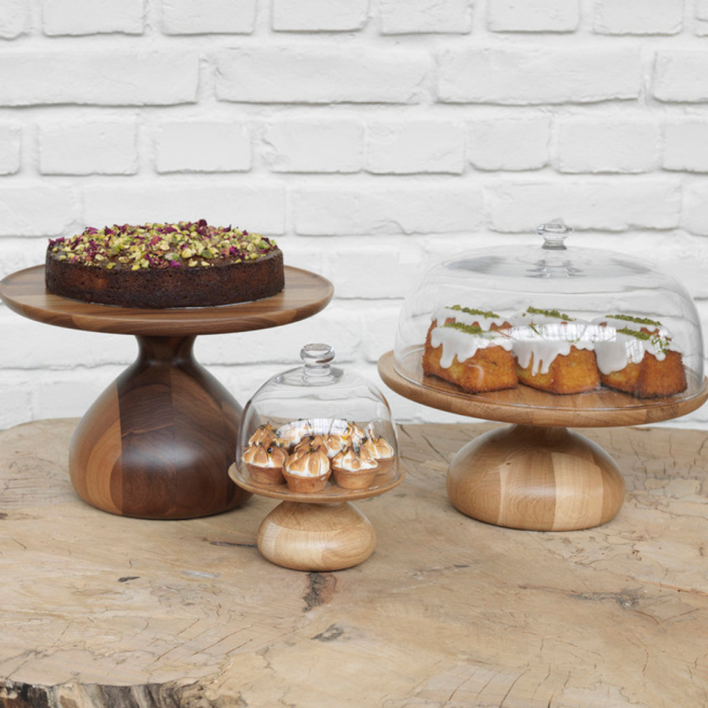 Craster  Medium Walnut Cake Stand Walnut, 
Matt Lacquer 320ø × 136 mm